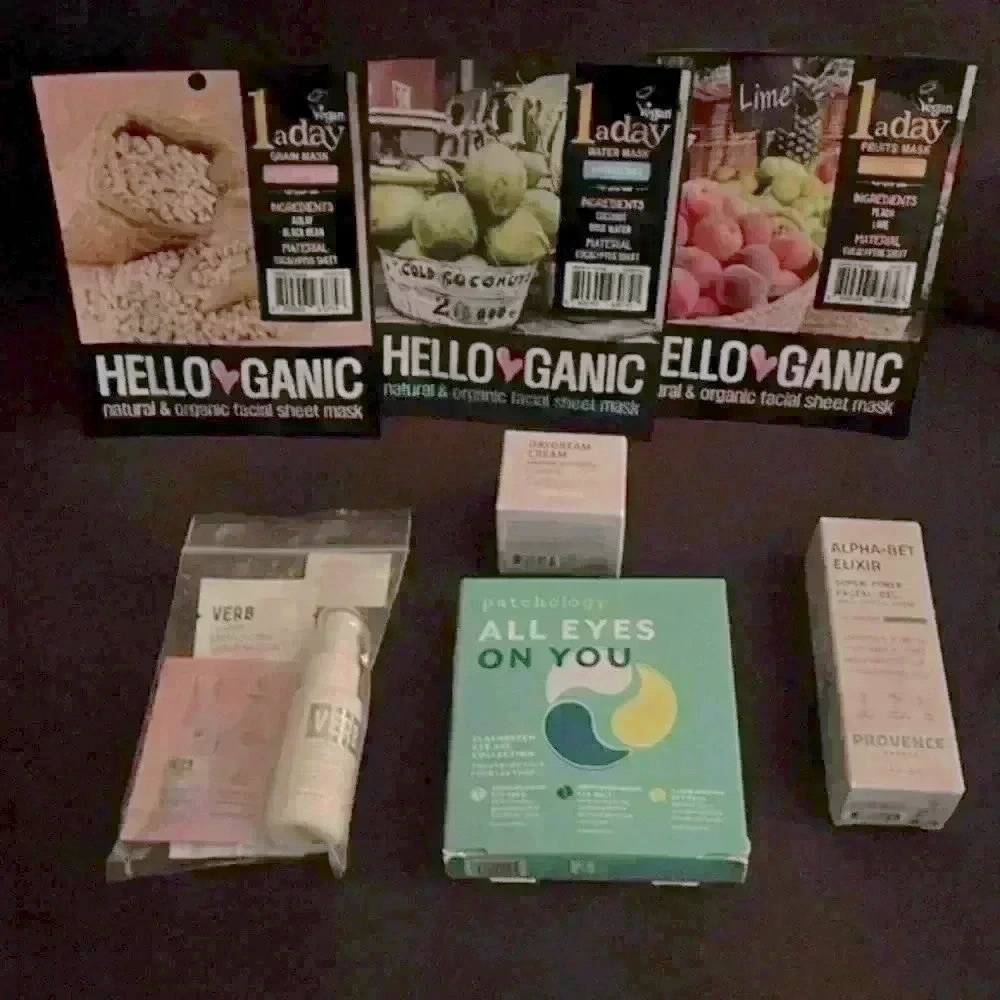 White Hydrating Body Moisturizer for Silky Skin